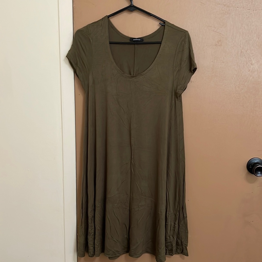 Green t shirt dress